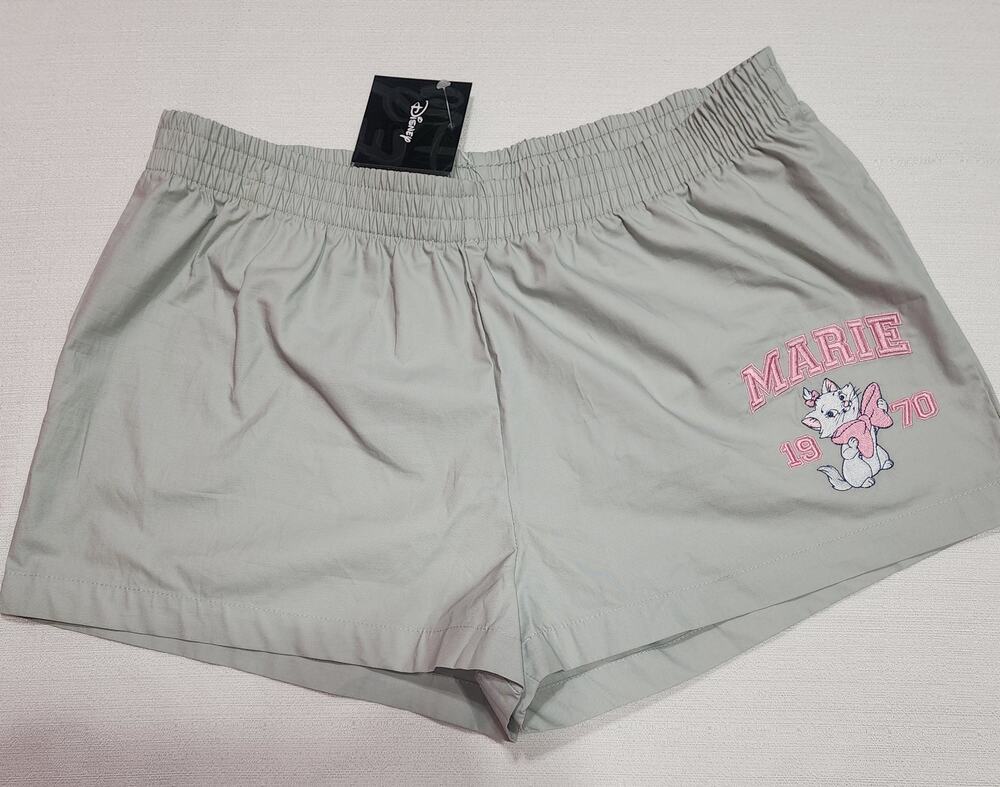 aristocrats Marie 1970 gym shorts women's large W32'' x L11''